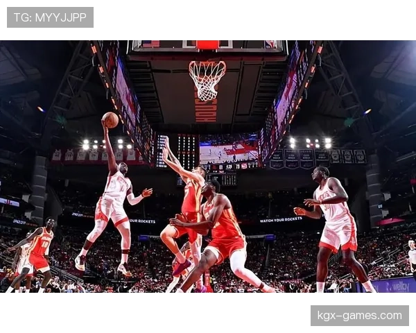 巴恩斯高速挡拆创造多次得分机会助阵勇士提升进攻效率