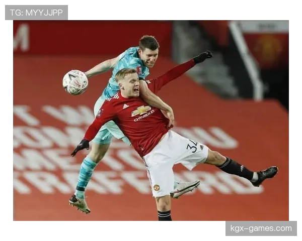 范德贝克出战半小时，曼联的复兴蓝图真的离不开这个“战术万能钥匙”吗？